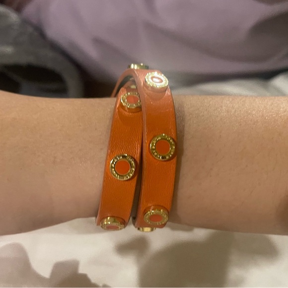 TORY BURCH Leather Strap Logo Studded Double Wrap Bracelet Orange - Picture 5 of 5